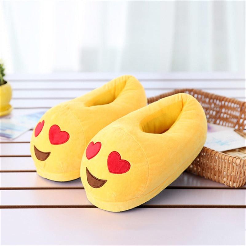 Pantufa Emoji - Amor - Use Conforto