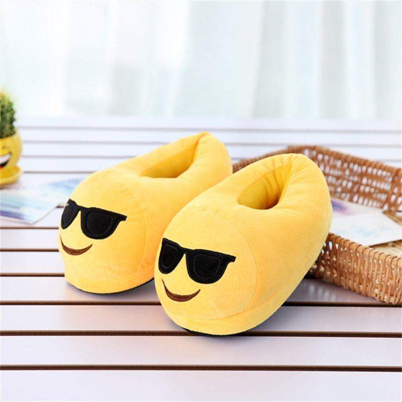 Pantufa Emoji - Confiante - Use Conforto